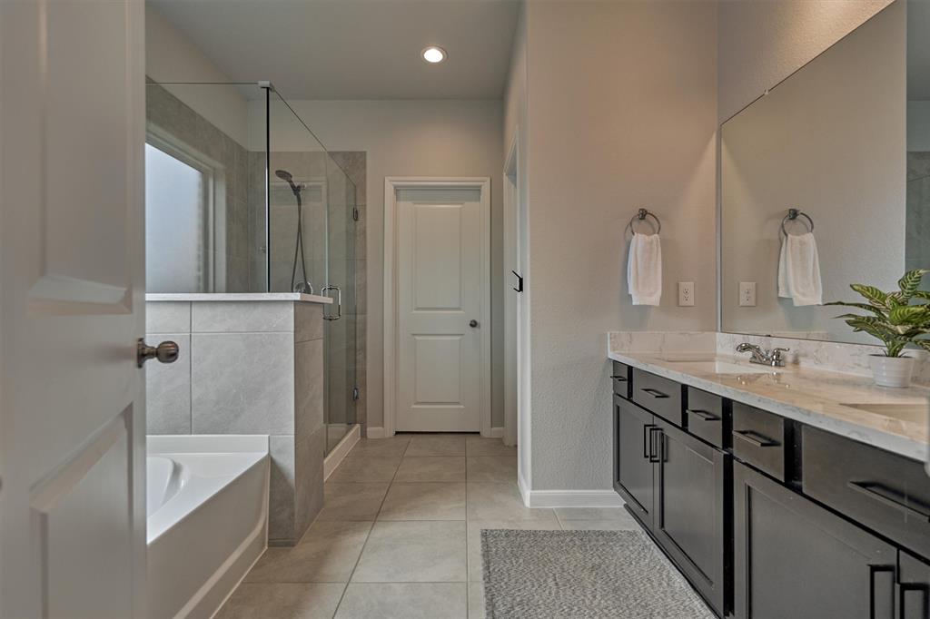 6139 Hazel Lake Drive, Conroe, Texas image 17