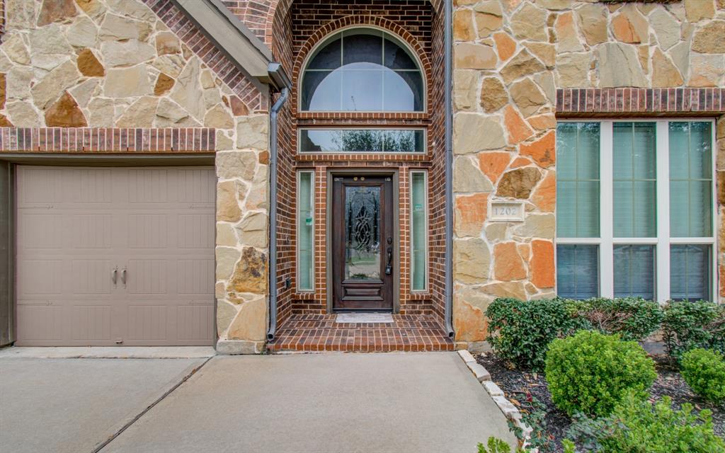1202 Watercrest Park Lane, Rosenberg, Texas image 5