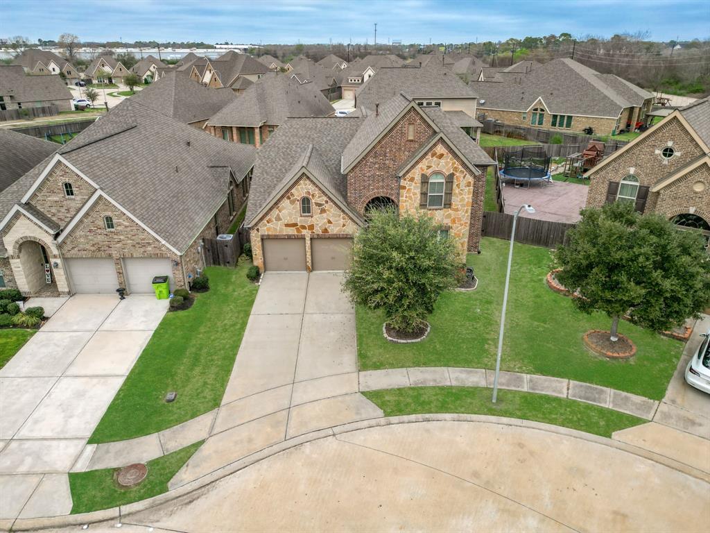 1202 Watercrest Park Lane, Rosenberg, Texas image 6
