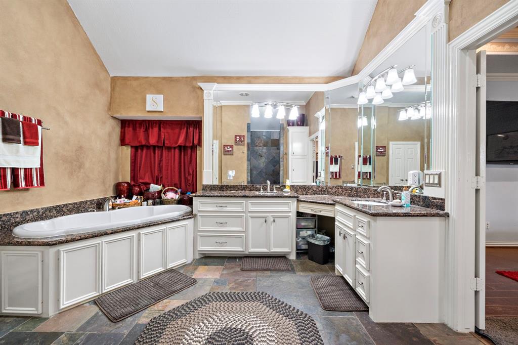 15302 Devin Lane, Crosby, Texas image 32