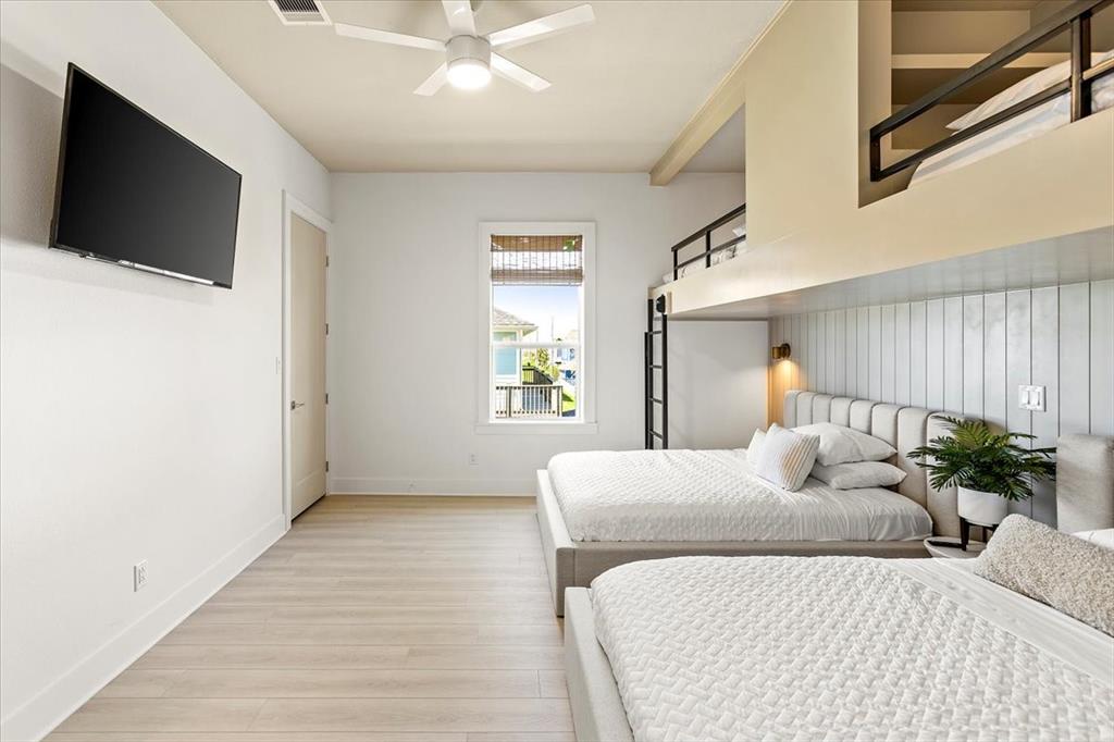 950 Sue Drive, Crystal Beach, Texas image 33