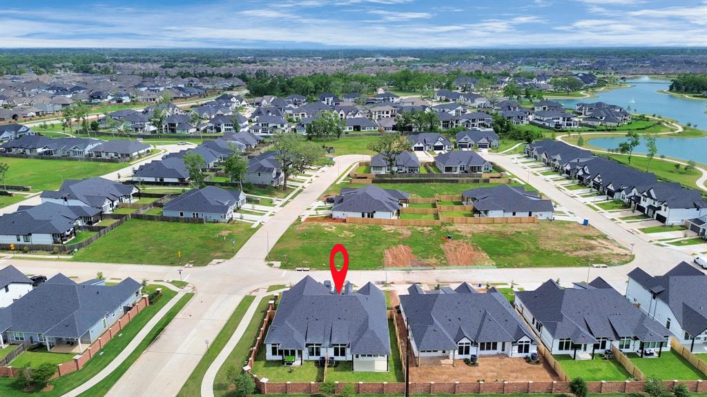 10306 Water Harbor Drive, Missouri City, Texas image 4