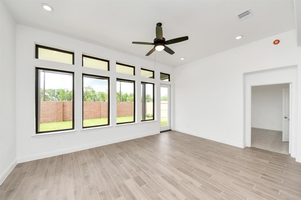 10306 Water Harbor Drive, Missouri City, Texas image 32