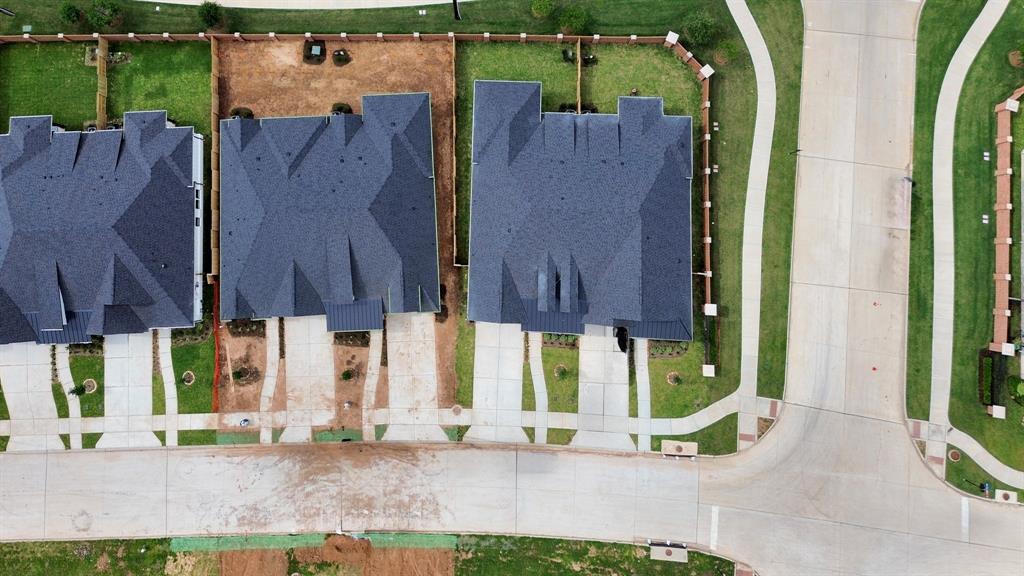 10306 Water Harbor Drive, Missouri City, Texas image 2