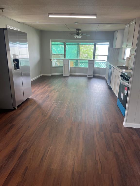 2938 Bay Oaks Harbor Drive, Baytown, Texas image 6
