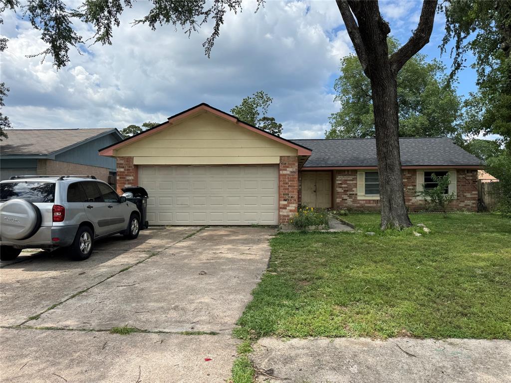 5319 Straight Arrow Drive, Humble, Texas image 1