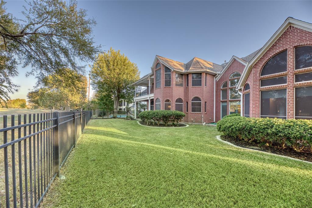 7627 Tiburon Trail, Sugar Land, Texas image 42