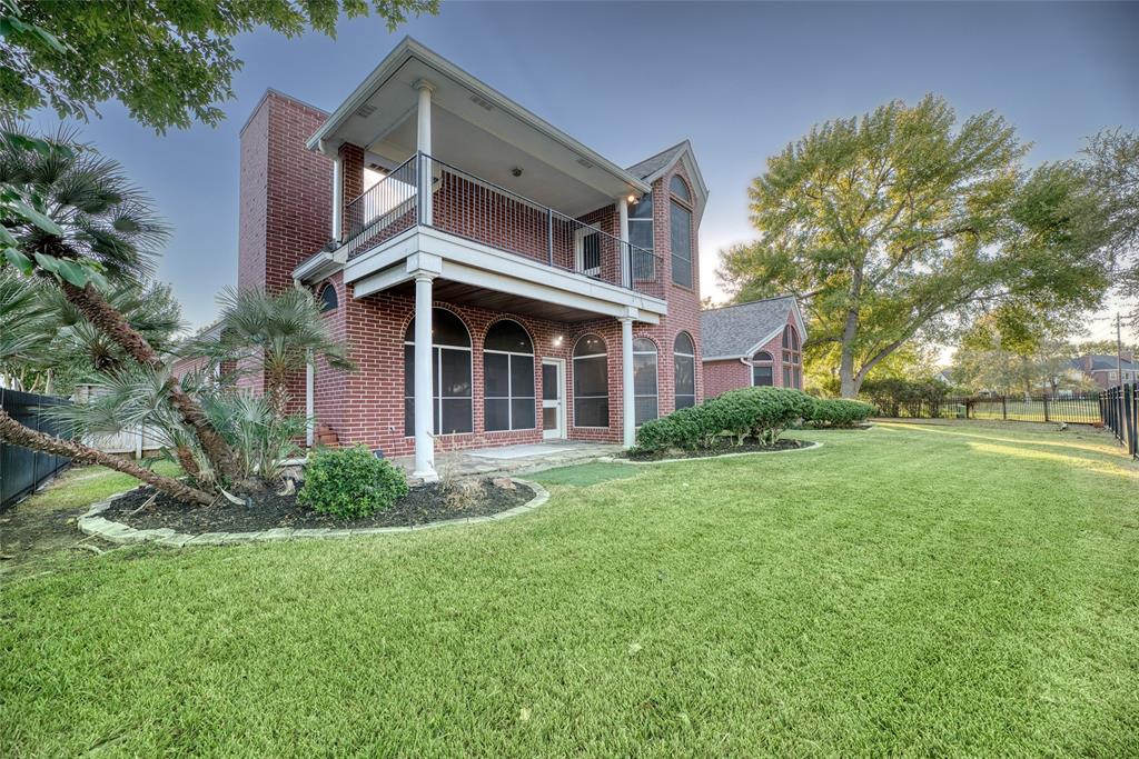 7627 Tiburon Trail, Sugar Land, Texas image 40