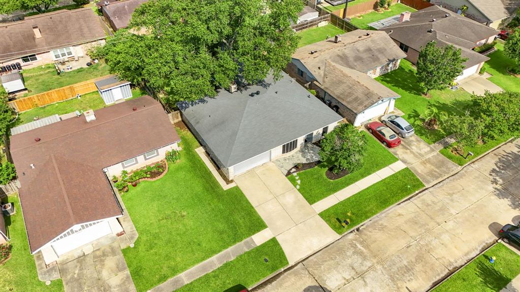 10507 Stockman Lane, Sugar Land, Texas image 37