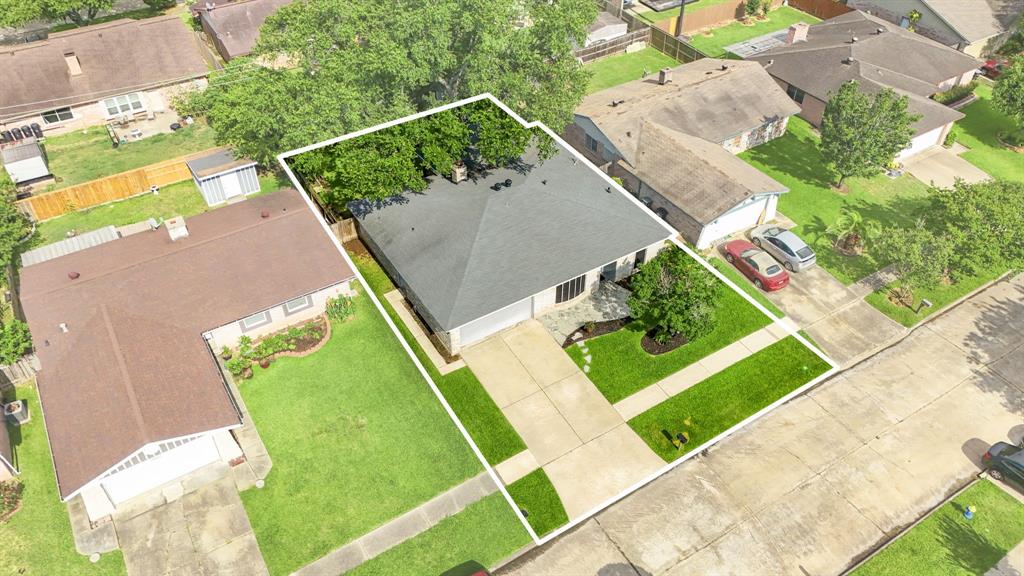10507 Stockman Lane, Sugar Land, Texas image 36