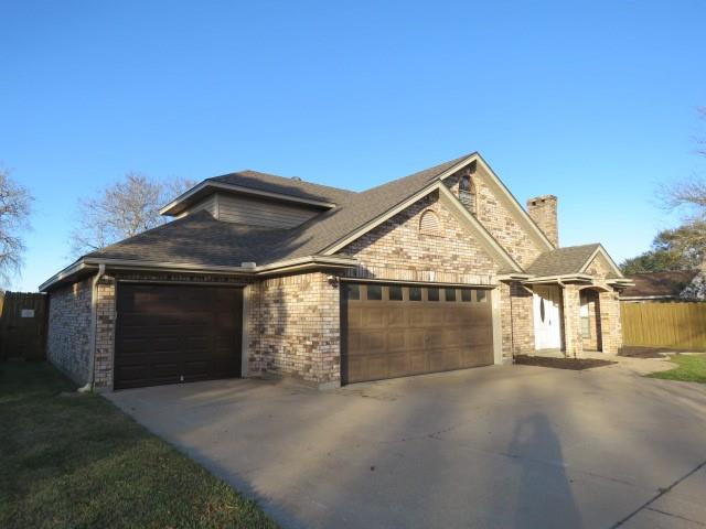 4720 Martha Lane, Groves, Texas image 2