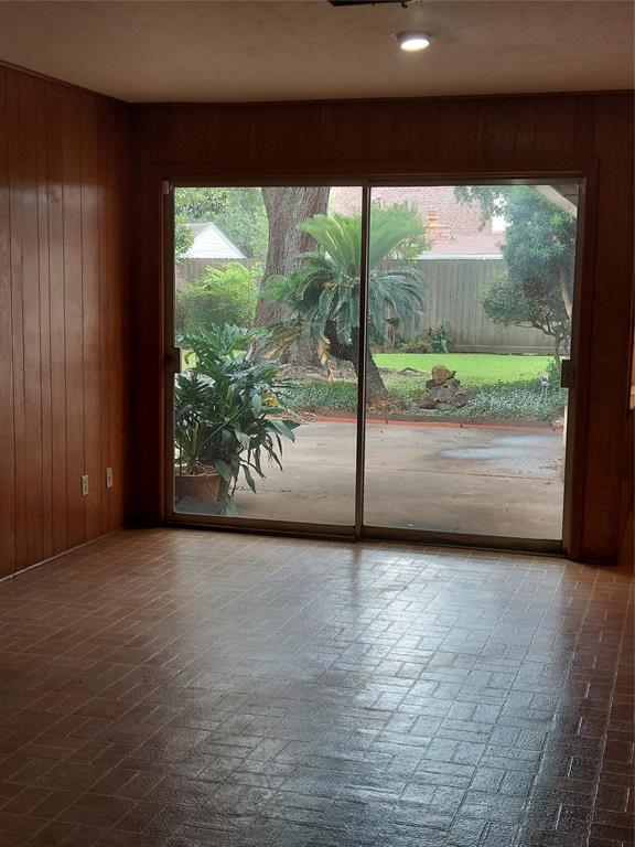 8119 Bellaire Boulevard, Houston, Texas image 19