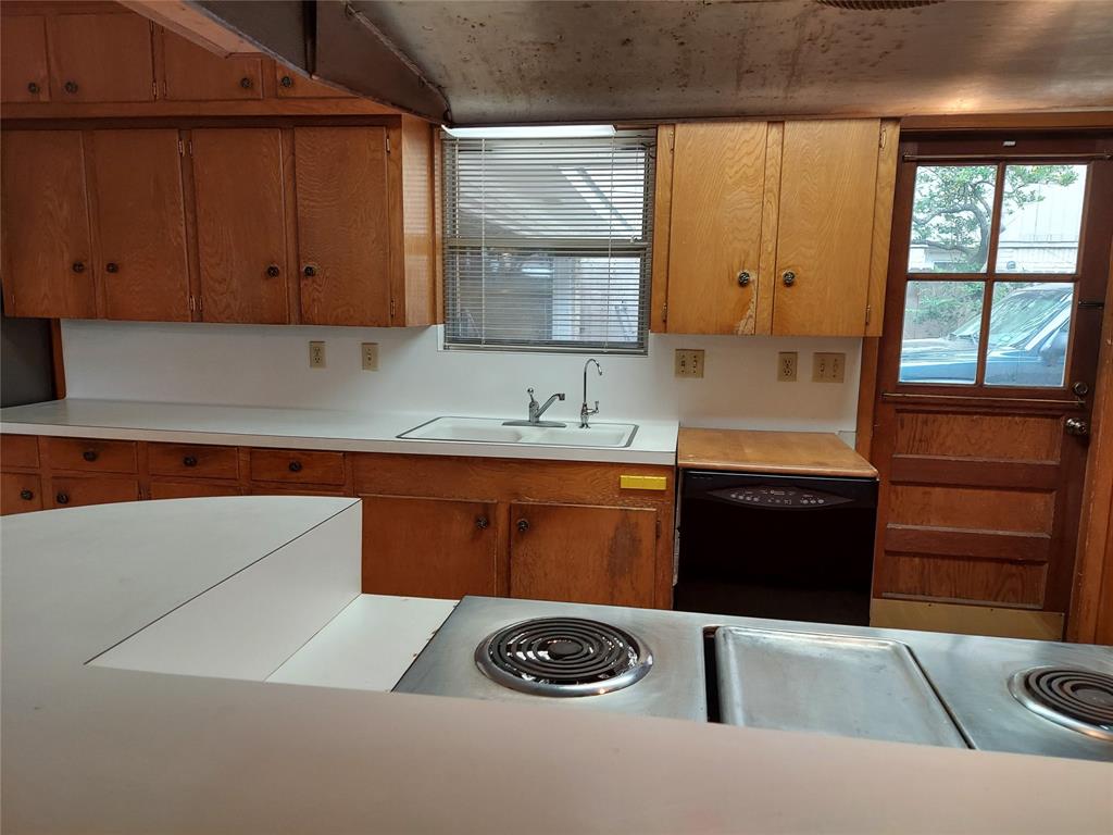 8119 Bellaire Boulevard, Houston, Texas image 5