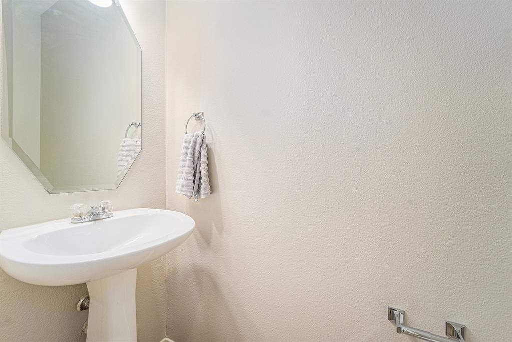 11018 Jadestone Creek Lane, Cypress, Texas image 22