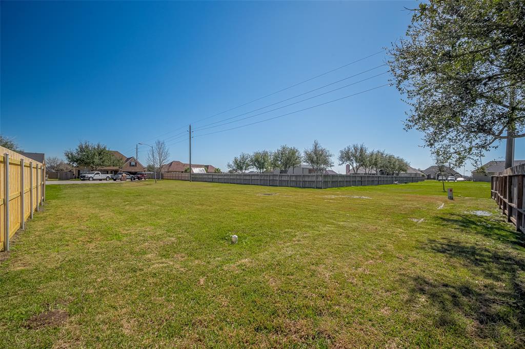 Candlewood, Needville, Texas image 11