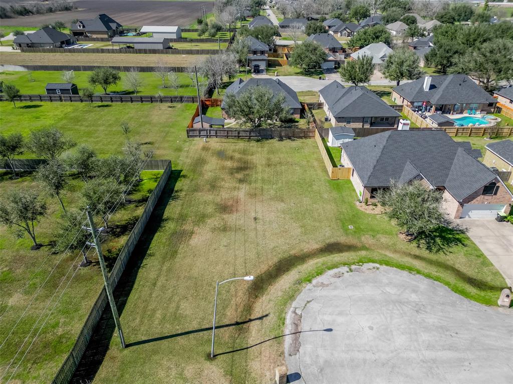 Candlewood, Needville, Texas image 13