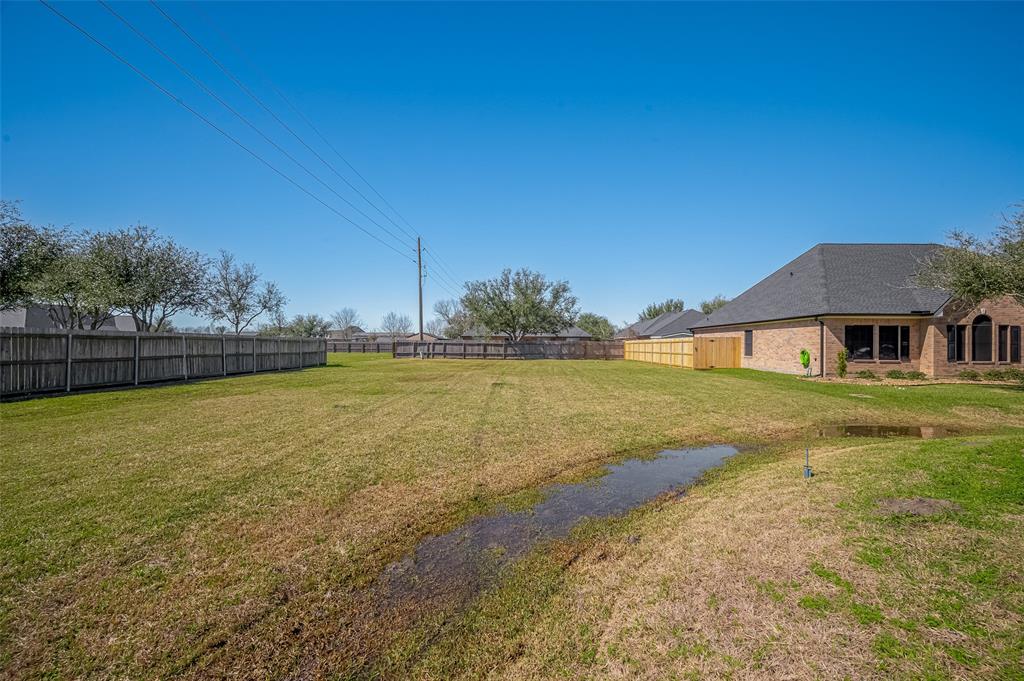 Candlewood, Needville, Texas image 4