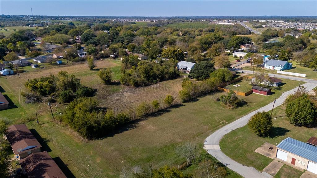 000 Rivers Street, Brenham, Texas image 9