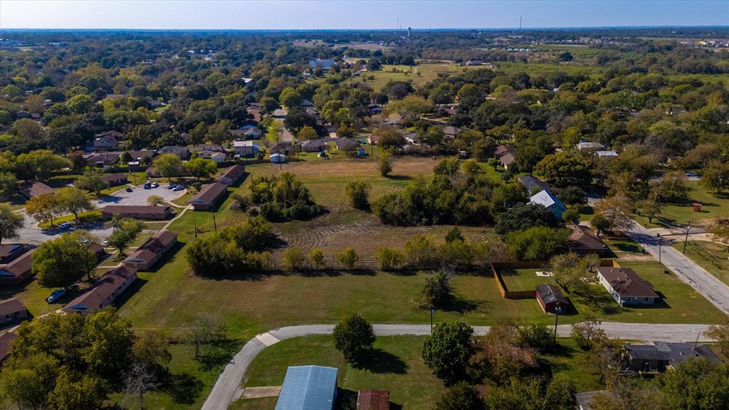 000 Rivers Street, Brenham, Texas image 6