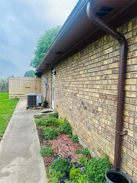 5965 Chisholm Trail, Beaumont, Texas image 32