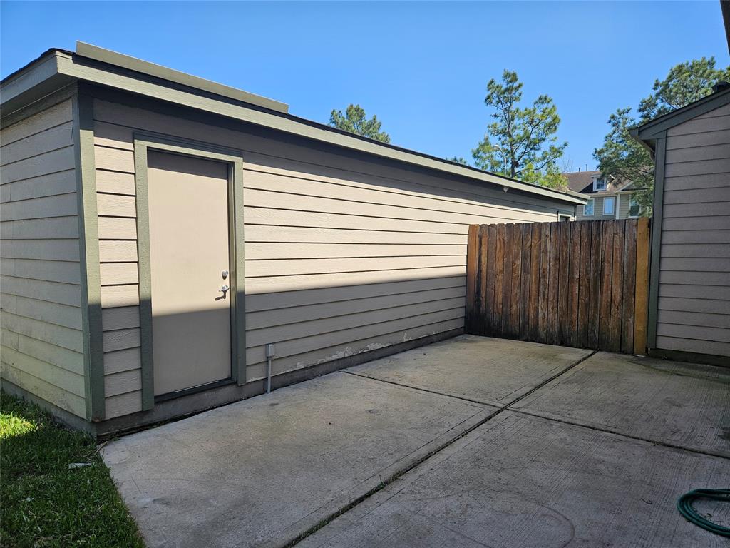 23604 Youpon Lake Lane, Spring, Texas image 13