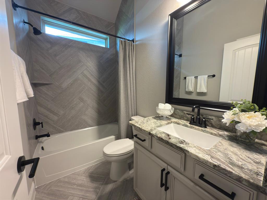 2253 Vanessa Cay Lane, La Porte, Texas image 37