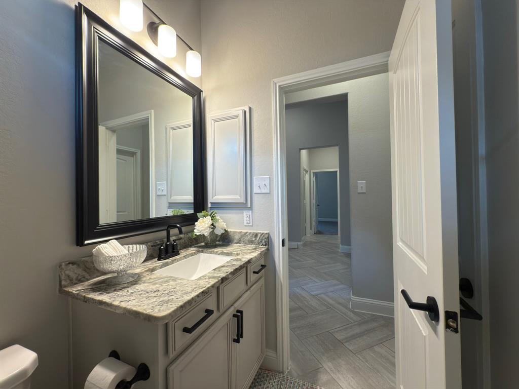 2253 Vanessa Cay Lane, La Porte, Texas image 38