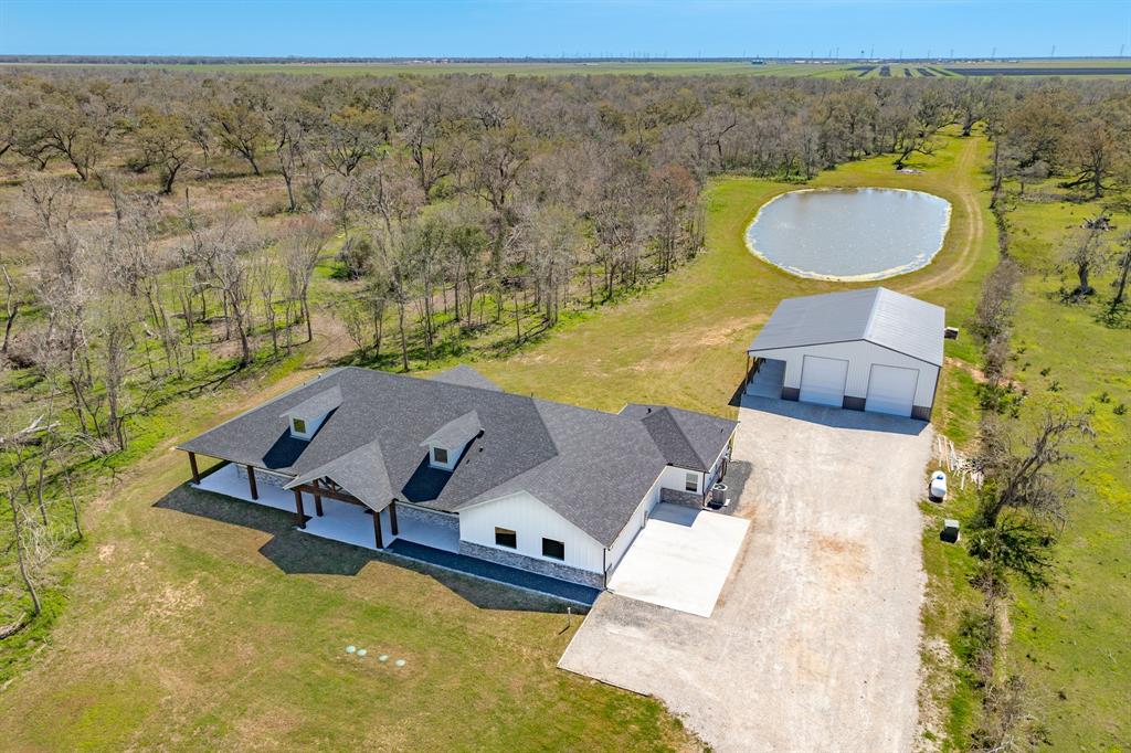 7827 County Road 400, Brazoria, Texas image 1