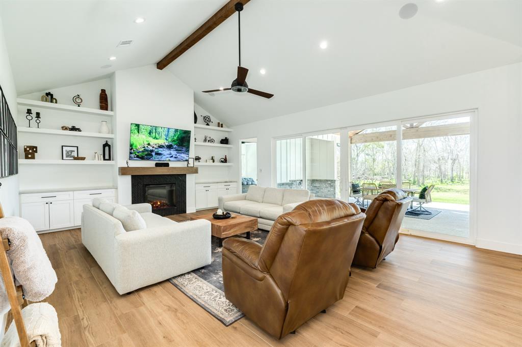 7827 County Road 400, Brazoria, Texas image 13