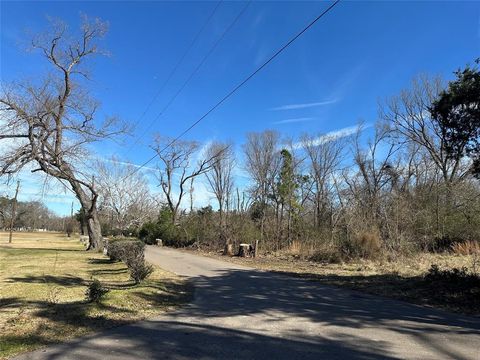 Photo of 2 Josie Lane, Buffalo, TX 75831 (MLS # 76933874) Photo of 2 Josie Lane, Buffalo, TX 75831 (MLS # 76933874)