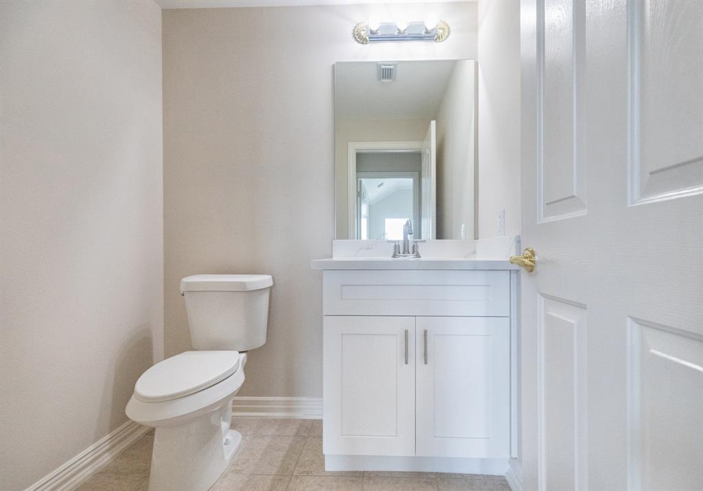 3011 Covebrook Drive, Pearland, Texas image 33