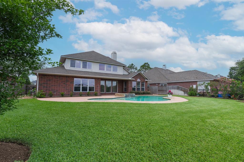 3011 Covebrook Drive, Pearland, Texas image 12