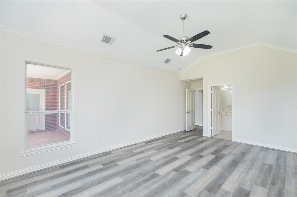 3011 Covebrook Drive, Pearland, Texas image 26
