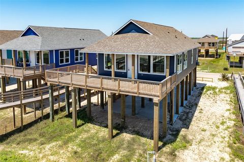 Photo of 4835 Bluewater Drive, Surfside Beach, TX 77541 (MLS # 78209634)