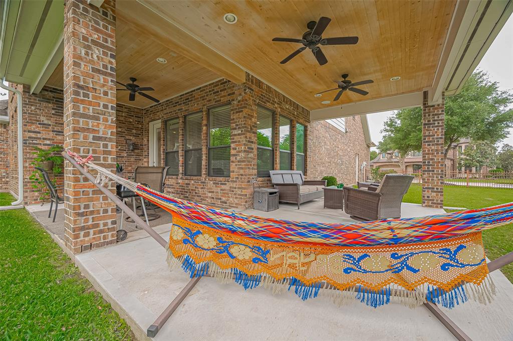 90 Wyndehaven Lakes Drive, Katy, Texas image 39