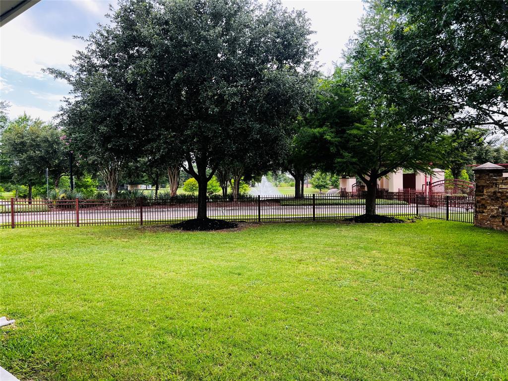 90 Wyndehaven Lakes Drive, Katy, Texas image 50