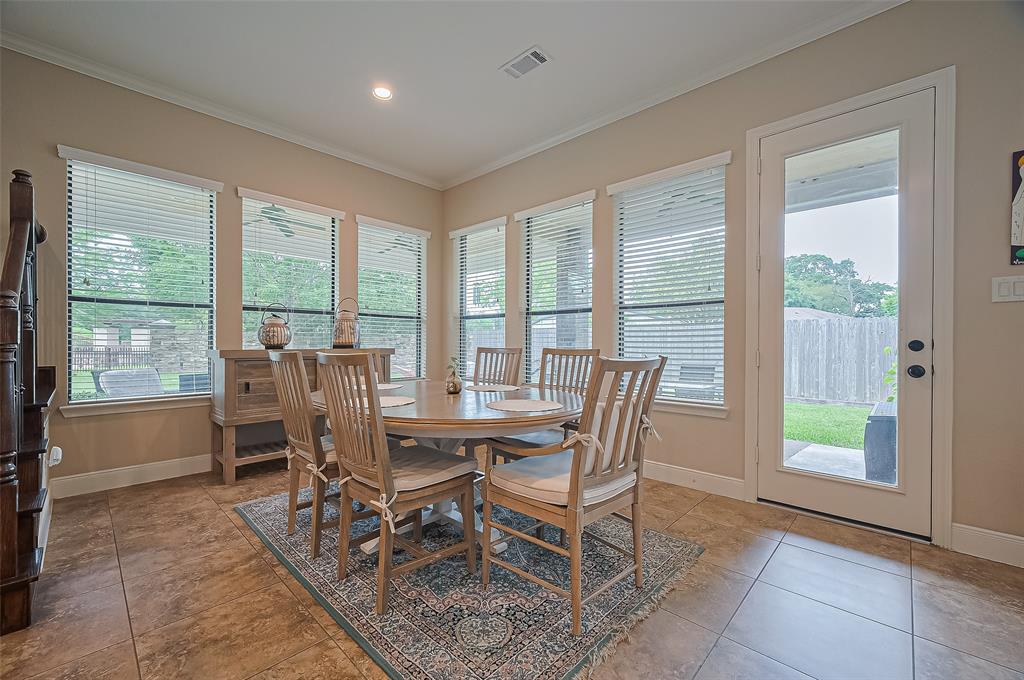 90 Wyndehaven Lakes Drive, Katy, Texas image 17