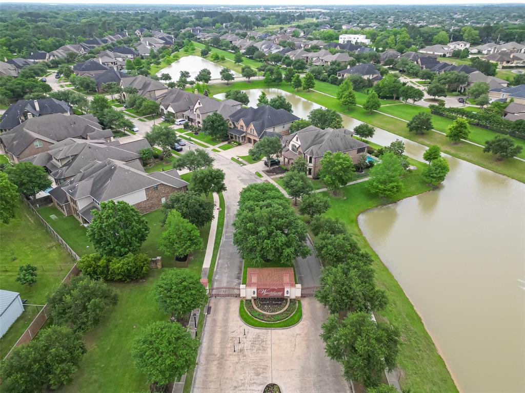 90 Wyndehaven Lakes Drive, Katy, Texas image 46