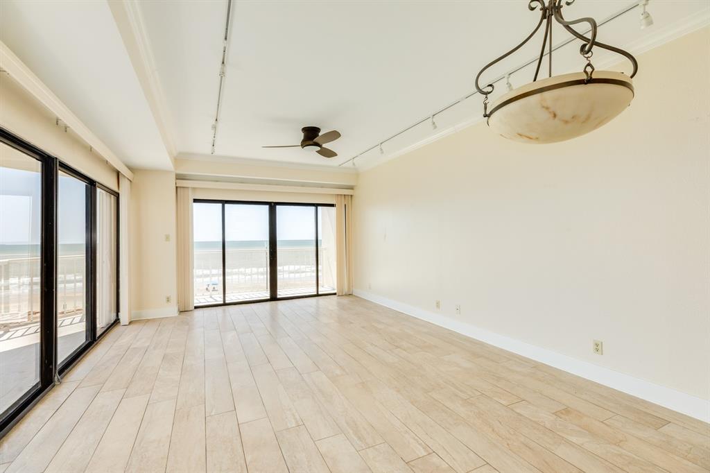 7700 Seawall Boulevard #401, Galveston, Texas image 6