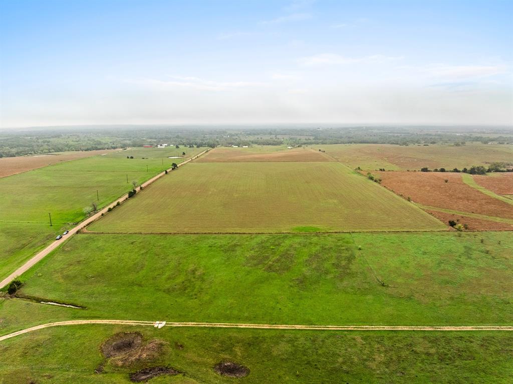 2433 Wecheta Road, Fayetteville, Texas image 5