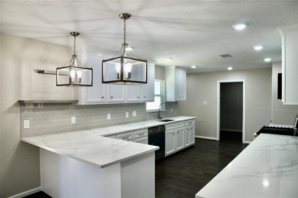 906 Martha Street, Deer Park, Texas image 4