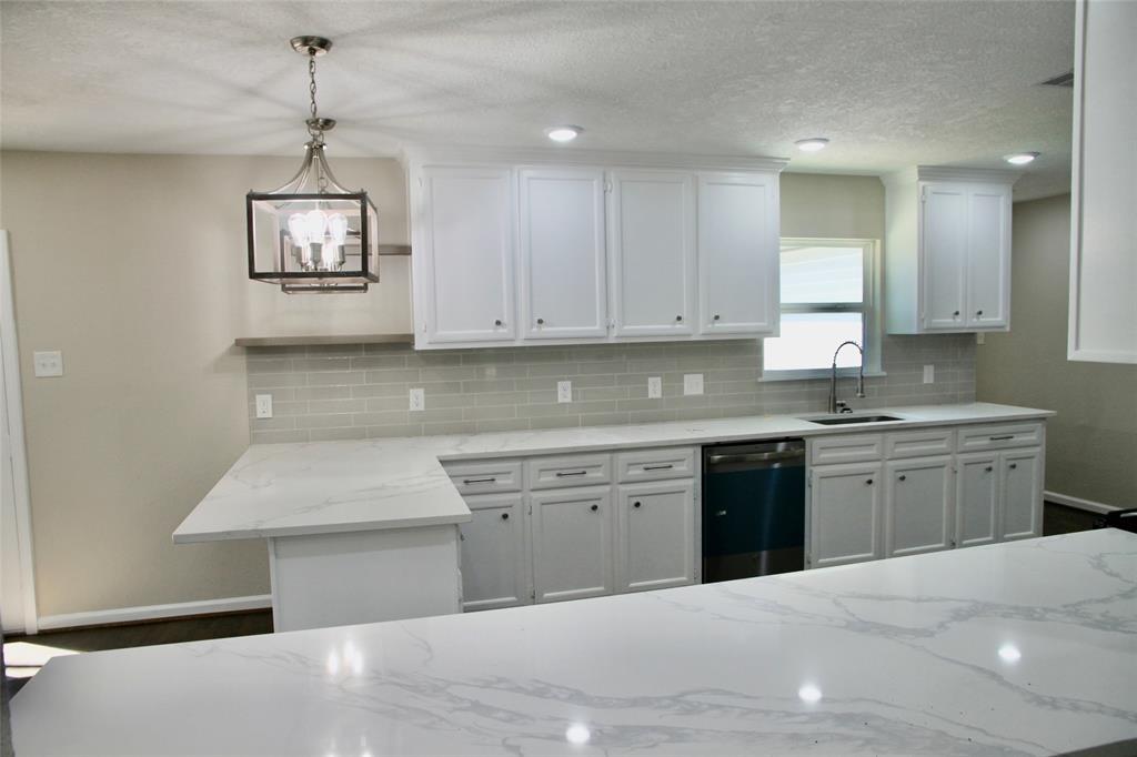 906 Martha Street, Deer Park, Texas image 7