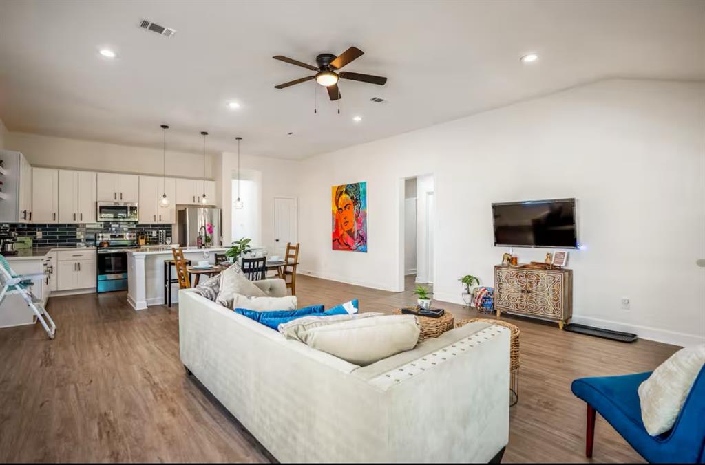 4111 Engelke Street, Houston, Texas image 7
