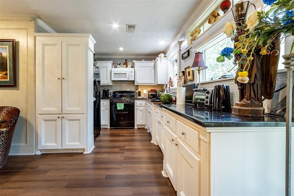931 Trails End Drive, Cleveland, Texas image 24