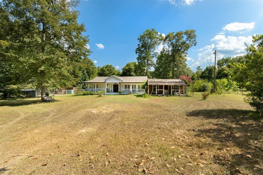 931 Trails End Drive, Cleveland, Texas image 2