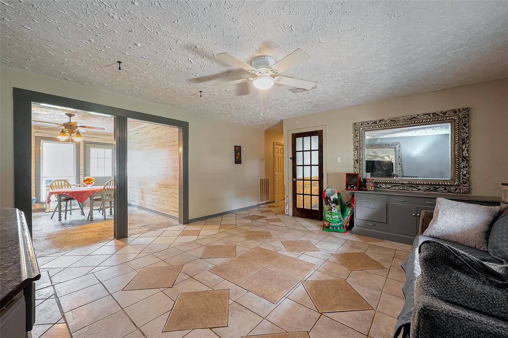 23381 Micke, New Caney, Texas image 7