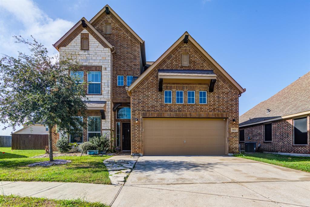 8111 Bayfield Circle, Baytown, Texas image 1