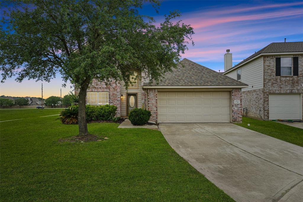 8342 Loetsch Ridge Way, Spring, Texas image 1