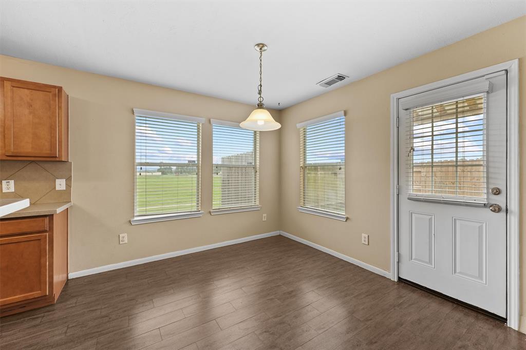 8342 Loetsch Ridge Way, Spring, Texas image 8