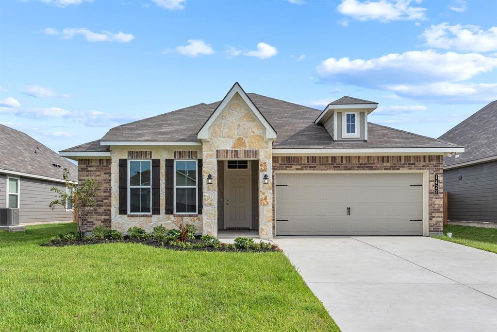 1422 Lake Ridge Drive, Brenham, Texas image 1